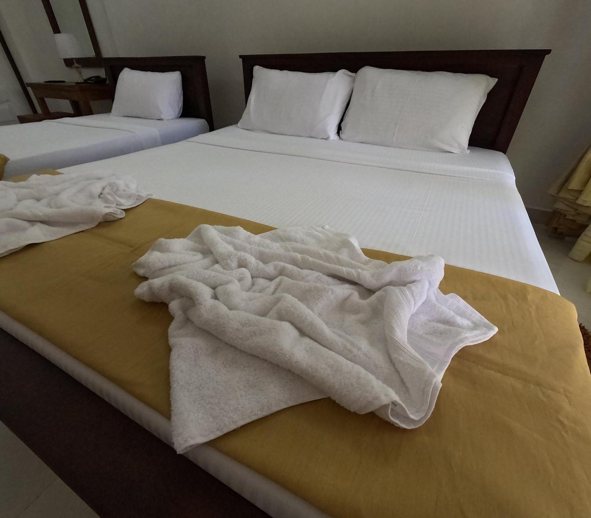 Spice Village Hotel & Restaurant Habarana Esterno foto